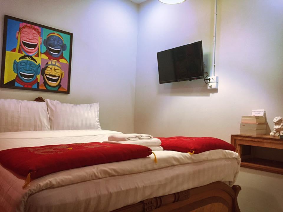 Urban-Bamboo Hostel Nakhonratcsaszima Kültér fotó